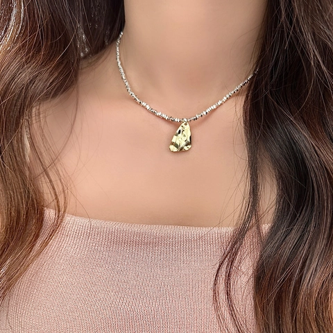 Collana Stile Coreano in Rame con Catena di Perline in Argento Frantumato Pendente da Donna Geometrico Irregolare Placcato Oro Minimalista
