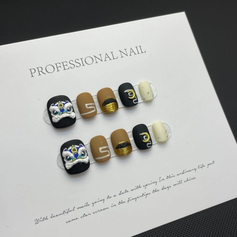 Handmade Press On Nails 3D Lion Dance Relief Chinese Style Gold Foil Lines Glossy False Nails Full Cover For Women