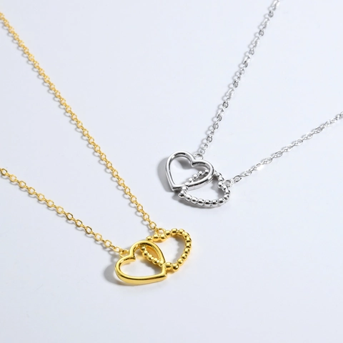 S925 Sterlingsilber Ineinandergreifende Doppelherz Halskette Damen Minimalistisch Perlen Glattes Herz Schlüsselbeinkette Schmuck Geschenk