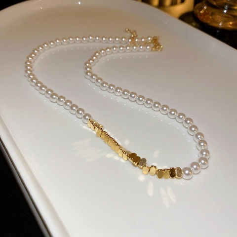 Choker Necklace Imitation Artificial Pearl Gold Alloy Geometric Splicing Clavicle Chain Retro Elegant Fashion Accessory For Women