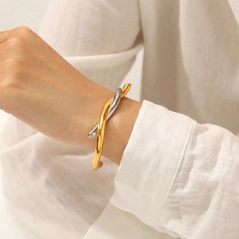 Pulsera De Brazalete Abierto Con Nudo Torsido Acero Inoxidable Bicolor Oro Y Plata Minimalista Geométrico Estilo Lujo De Nicho