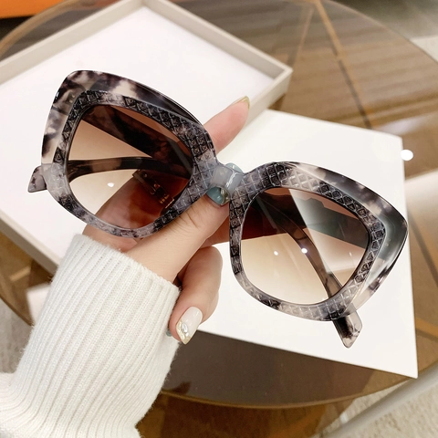 Fashion Oversized Square Sunglasses UV400 Protection PC Contrast Color Retro Hip Hop Streetwear Eyewear For Men Women