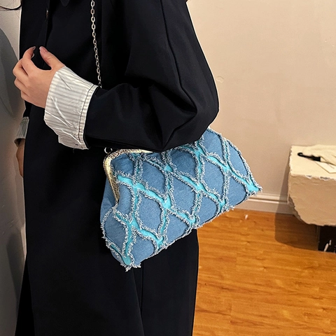 Borsa A Mano In Denim Vintage Motivo Rombi Sfilacciati Chiusura Perla Artificial Strass Manico In Metallo Catena Tracolla Da Donna