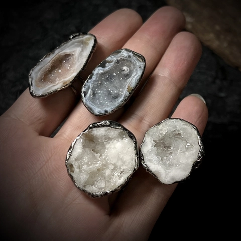 Vintage Handcrafted Natural Druzy Geode Crystal Agate Adjustable Open Ring For Women Men Electroplated Silver Statement Jewelry