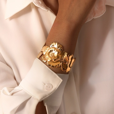 Bracciale Rigido a Fiori in Stile Vintage Francese in Acciaio Inossidabile Bracciale Aperto Largo Gioielli Metallici da Donna