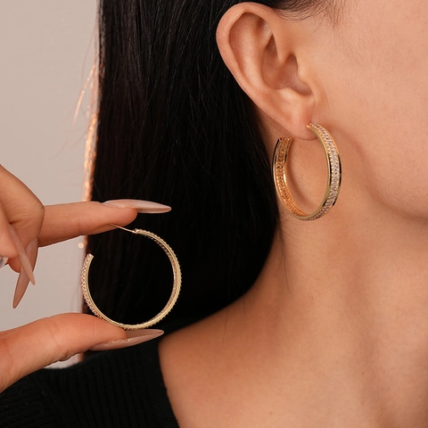 Pendientes De Aro En Forma De C Geométricos Lujo Minimalista Circón Baguette Cobre Con Silver Earring Post Para Mujeres