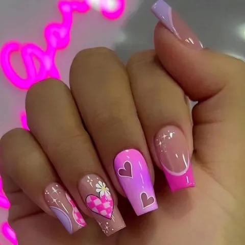 Press On Nails Lang Quadratisch Rosa Lila Farbverlauf Herz Gänseblümchen Französischer Stil Y2K Süß Kühl Glänzend Falsche Nägel Für Frauen