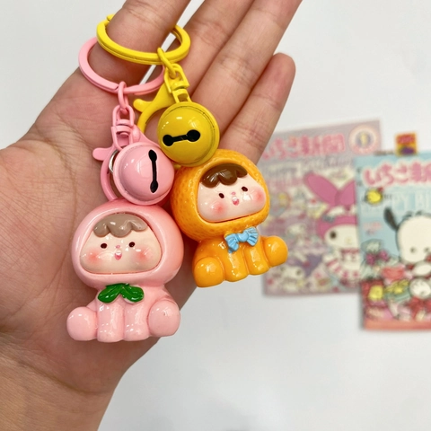 Lindo Llavero De Personaje De Frutas Colgante De Muñeca De Dibujos Animados De Resina Con Campana Encanto De Bolso Estilo Dulce Regalo Para Niñas