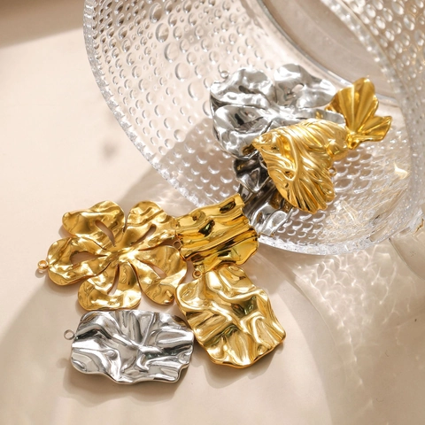 Vintage 304 Stainless Steel Pendants 18K Gold Plated Wrinkled Metal Texture Heart Butterfly Leaf DIY Jewelry Making