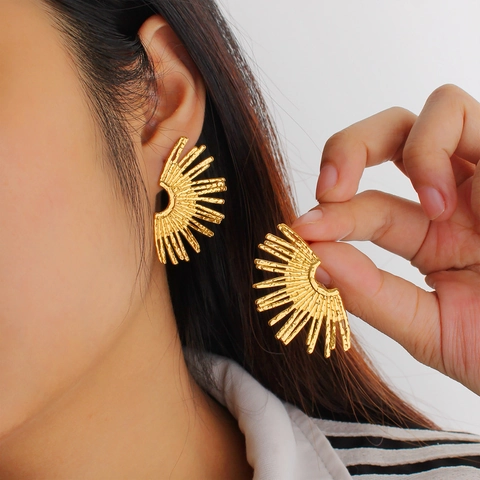 Fan Shaped Sunburst Stud Earrings Hammered Gold Plated Stainless Steel Geometric Chic Statement Jewelry For Women