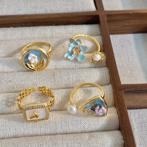 Bague Fleur Émail Baroque Vintage Plaquée Or 18K Cuivre Forme Montre Coquille Künstliche Perle Ouverte Ajustable Bijoux Femmes