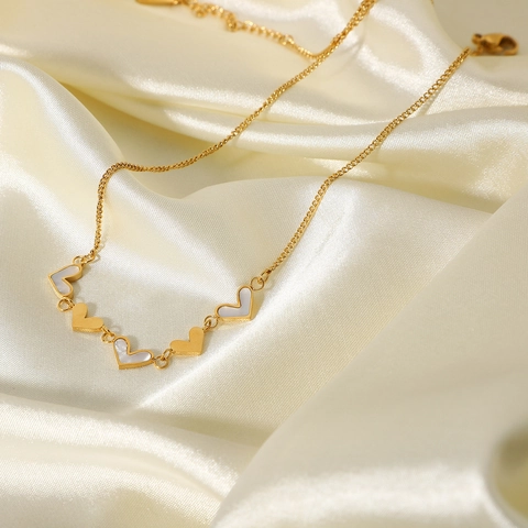 Herz Anhänger Halskette 18K Vergoldet Edelstahl Weißer Muschel Schmuck Elegant Minimalistisch Damen