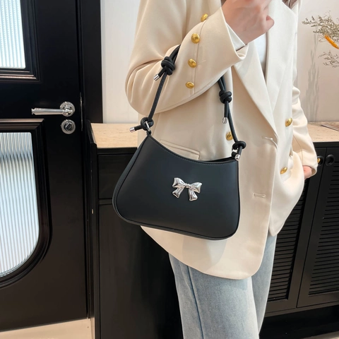 Borsa A Spalla Sottobraccio Da Donna Pelle PU Decorazione Fiocco Metallico Cinturino Con Nodo Versatile Casual
