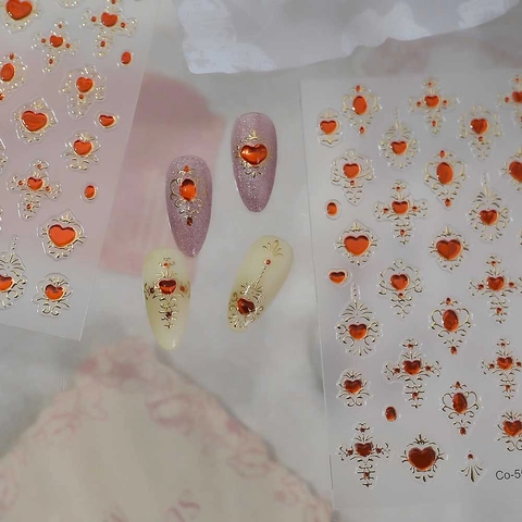 5D Reliëf Nagelstickers Vintage Barok Goud Reliëf Rood Hart Edelsteen Kruis Ontwerp Waterdicht Zelfklevend Voor Vrouwen