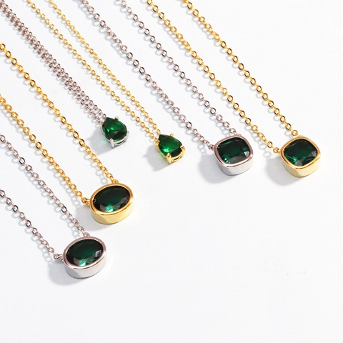 Emerald Green Pendant Necklace For Women Copper 18K Gold Plated Minimalist Elegant Niche Style Jewelry
