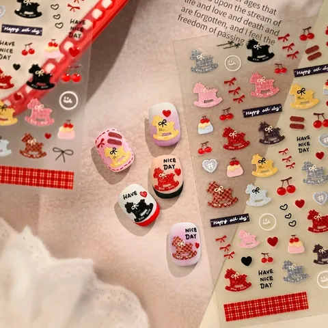 Adesivi Unghie 3D Rilievo Jelly Cavallo A Dondolo Fiocco Cuore Ciliegia Motivi Retrò Autoadesivi Decorazioni Manicure DIY