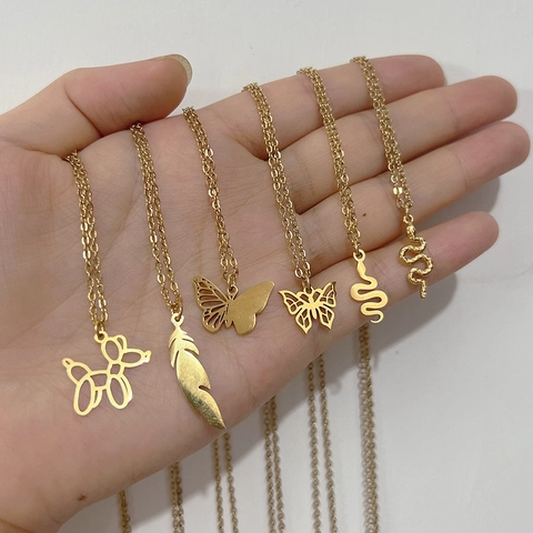 Minimalistische Titanstahl Gold Anhänger Halskette Für Damen Frisch Süß Schmetterling Schlange Welpe Elefant Sonne Gänseblümchen Schmuck