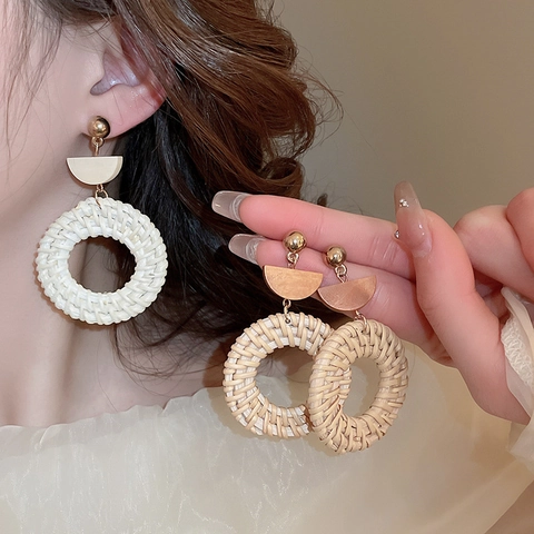 Orecchini Tondi In Rattan Intrecciato Bohemian Con Pezzo In Legno E Perno In Lega Stile Etnico Geometrico Per Donna