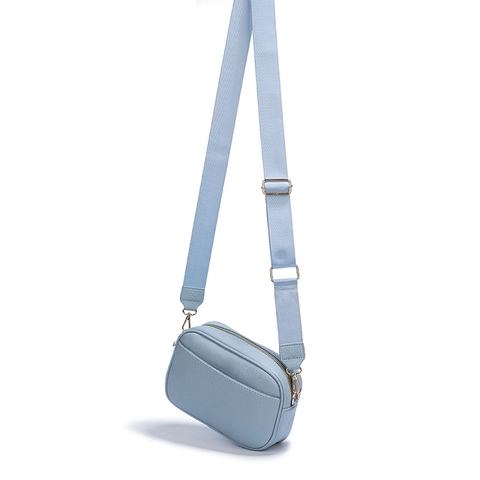 Women Crossbody Camera Bag PU Litchi Grain Leather Wide Woven Strap Gold Hardware Zipper Shoulder Purse