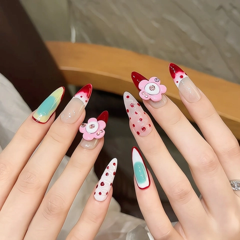 Handgefertigte 3D Blumen Onychoplastik Lange Stiletto Verlauf Rouge Strass Wiederverwendbare Künstliche Nägel Für Damen Mode Schmuck