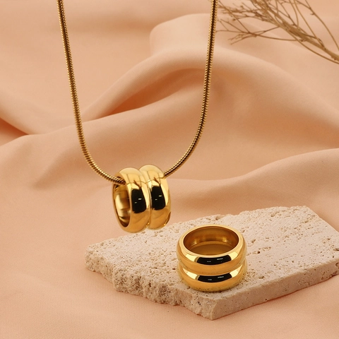 Titanium Steel Necklace And Ring Jewelry 18K Gold Plated Double Layer Circular Pendant Snake Bone Chain Elegant For Women