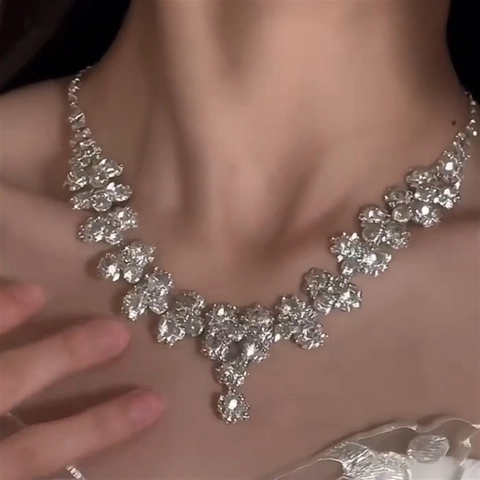 Elegante Luxus Blumen Zirkon Strass Halskette Und Ohrringe Für Damen Bankett Hochzeit Abendparty