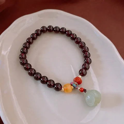 Granat Perlenarmband Mit Hetian Jade Lotus Anhänger Und Bernstein Perlen Vintage Chinesischer Stil Handgefertigter Schmuck Für Damen