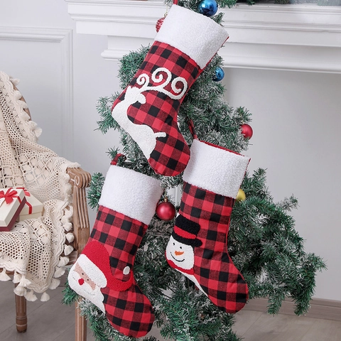 Christmas Stockings Buffalo Plaid Fabric With Faux Fur Cuff Santa Snowman Reindeer Applique Fireplace Decor Gift Bag