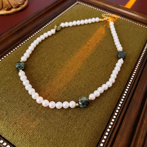 Layered Necklace With Faux Artificial Pearls Green Stone Beads Gold Chain Oval Brown Stone Pendant Retro Vintage Style Women