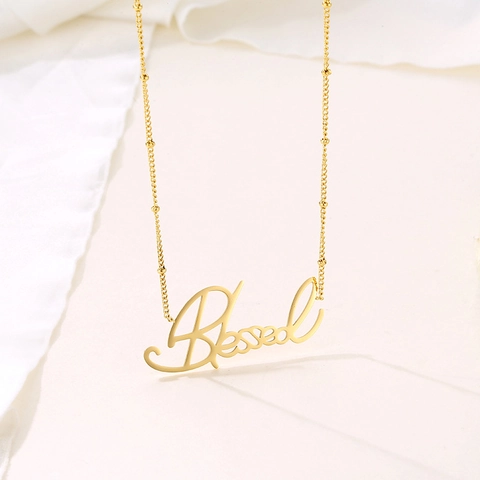 Collier Pendentif Lettre Blessed Plaqué Or Acier Inoxydable Chaîne Satellite Femmes Bijoux Élégants Minimalistes