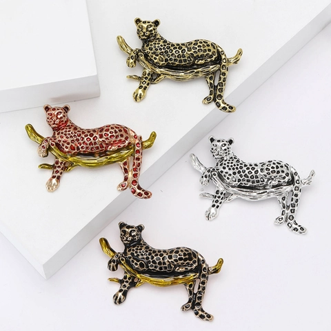 Vintage Alloy Enamel Leopard Brooch For Men High-End Panther Tree Hugging Suit Coat Lapel Pin Animal Jewelry Gift