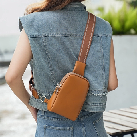 Mini Sac De Poitrine Pour Femmes En Cuir PU Sac Bandoulière Avec Large Sangle Rayée Double Fermeture Éclair Décontracté