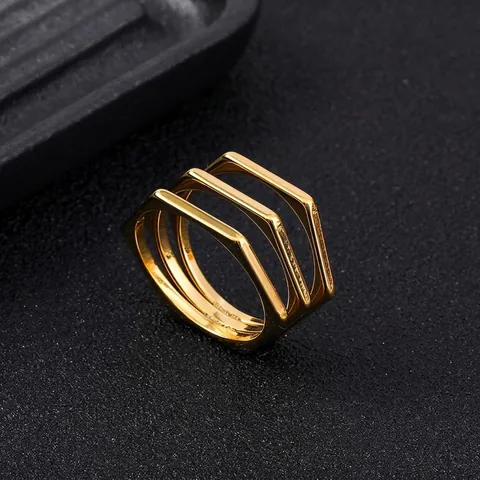 Anillo Hexagonal de Tres Filas de Acero Inoxidable Dorado Minimalista Anillo de Dedo Geométrico Hueco de Moda para Regalo Joyería Mujer