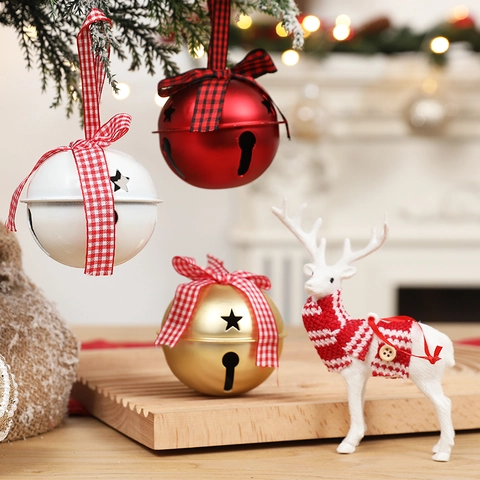 Ornamenti Appesi Di Natale Campana Di Metallo Renna Peluche Pupazzo Di Neve Decorazione Albero Nastro Scozzese Bottoni In Legno