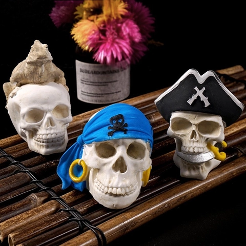 Halloween Pirate Skull Silicone Mold Skeleton Bandana Crown Lizard Armor Head Candle Resin Plaster DIY Craft Tool Goth