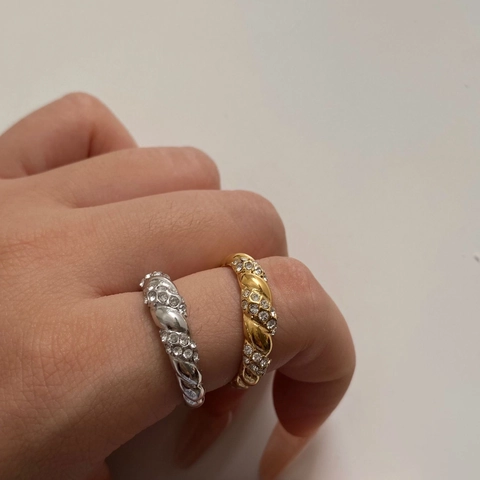 Bague Corde Torsadée Acier Inoxydable Plaqué Or PVD Zircone Texturé Bijoux Vintage Élégants Pour Femmes