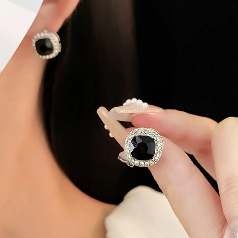 Luxury Square Black Rhinestone Necklace And Earrings With Silver Earring Post Retro Alloy Jewelry Women