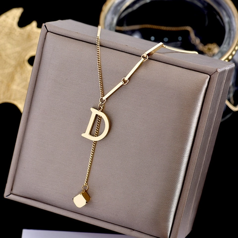 Collier Avec Pendentif Lettre Initiale Acier Inoxydable Carré Cube Or Chaîne Y Minimaliste Pour Femmes