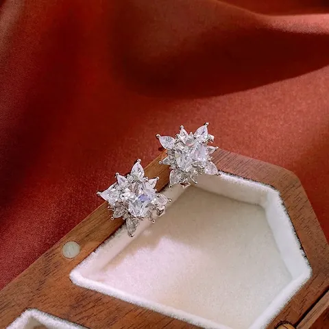 Geometric Square Starburst Ear Clips Copper Zircon Non Pierced Snowflake Clip On Earrings Elegant Luxury Women