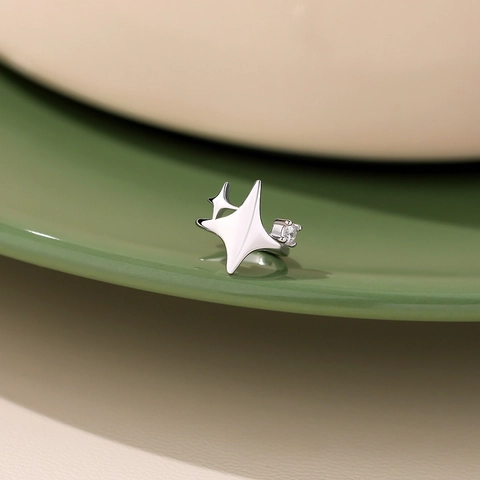 Orecchini a Clip Stella a Quattro Punte in Argento Sterling S925 Con Zirconia Intarsiata Senza Perforazione per Donna Gioielli