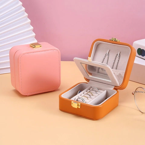 Portable Jewelry Box Organizer PU Leather Velvet Lining With Mirror Metal Lock For Rings Earrings Travel Case Women