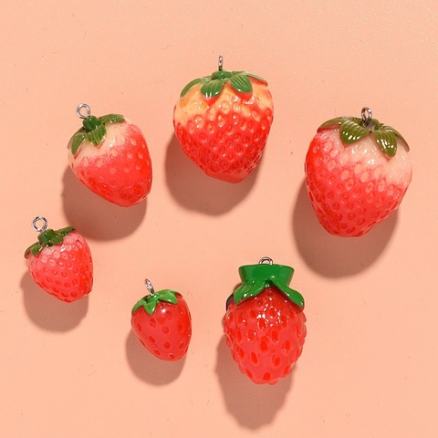 Colgantes De Fresa Simulación Resina Fruta DIY Accesorios De Fabricación De Joyas Para Llaveros Pendientes Estilo Dulce Pastoral