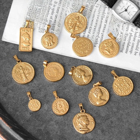 Vintage Coin Pendant 18K Gold Plated Titanium Steel Roman Portrait Elizabeth II St Benedict Medallion For Jewelry Making