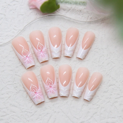 Französisch Nude Rosa Künstliche Nägel Mittellang Coffin Fake Nails Mit 3D Relief Blumen Design Ballerina Damen Nägel
