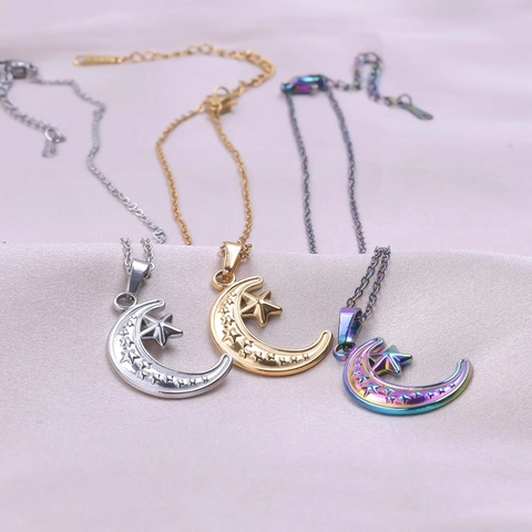 Collana con Ciondolo Stella Luna in Acciaio Inossidabile Placcata Oro Sottile Catena a Maglie Celestiale Gioielli alla Moda
