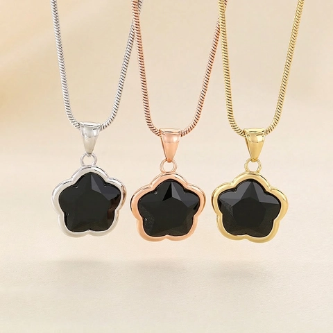 Flower Pendant Necklace Stainless Steel Black Glass Petal Clover Snake Bone Chain Jewelry For Women Fashion Light Luxury