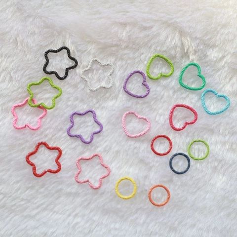 Anelli Di Giunzione Aperti Tessurizzati Colorati Lega Di Zinco Laccata Forme Multiple Per La Creazione Di Gioielli Fai Da Te