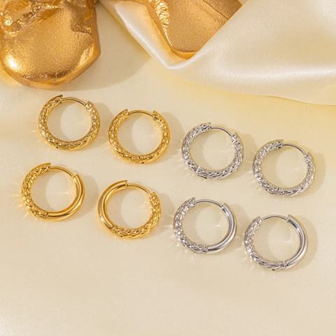 Westerse Mode Titanium Staal Creolen Voor Vrouwen Goud Zilver Gehamerd Textuur Rond Geometrisch Oorring Minimalistische Sieraden