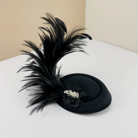 Βίντατζ Καπέλο Fascinator Pillbox Μεγάλο Φτερό Πλέγμα Ανθικό Μαργαριτάρι Αξεσουάρ Μαλλιών Γάμου Πάρτι Κομψό για Γυναίκες