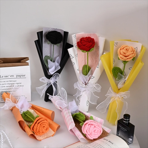 Handgefertigter Gehäkelter Rosenstrauß Gestrickte Blume Einzelstiel Mit Geschenkverpackung Muttertag Valentinstag Geburtstag Geschenk